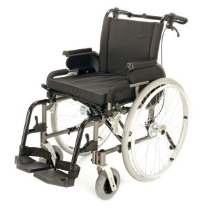PRIMEO PLUS, Invalidní vozík s brzdami pro doprovod, šířka sedu 45 cm